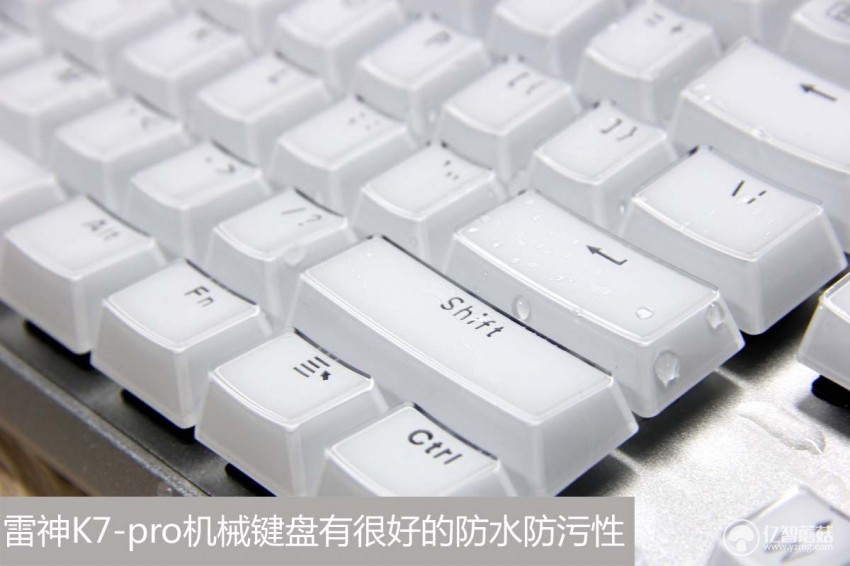 雷神机械键盘实测,雷神白幽灵键盘