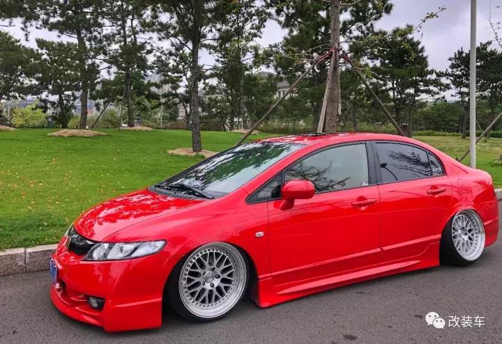 哪一年的8代思域适合改装,本田思域越来越帅