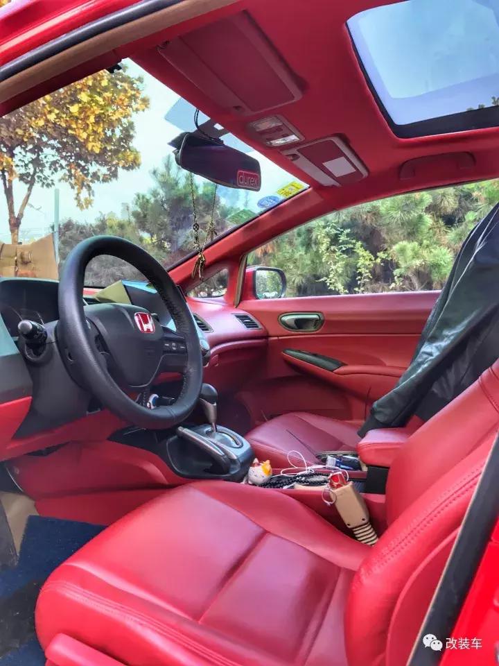 哪一年的8代思域适合改装,本田思域越来越帅