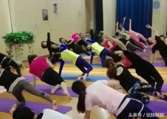 郫都区瑜伽推荐,郫都龙湖瑜伽馆