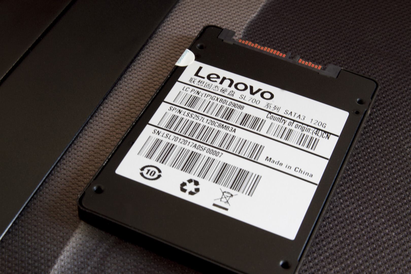 入门级固态怎选？联想SL700闪电鲨120g轻体验