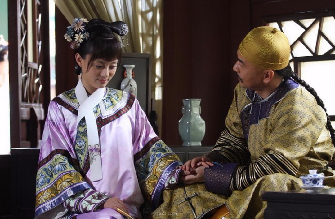 甄嬛传：皇帝就比得上温实初吗？甄嬛才是真正的绿茶婊