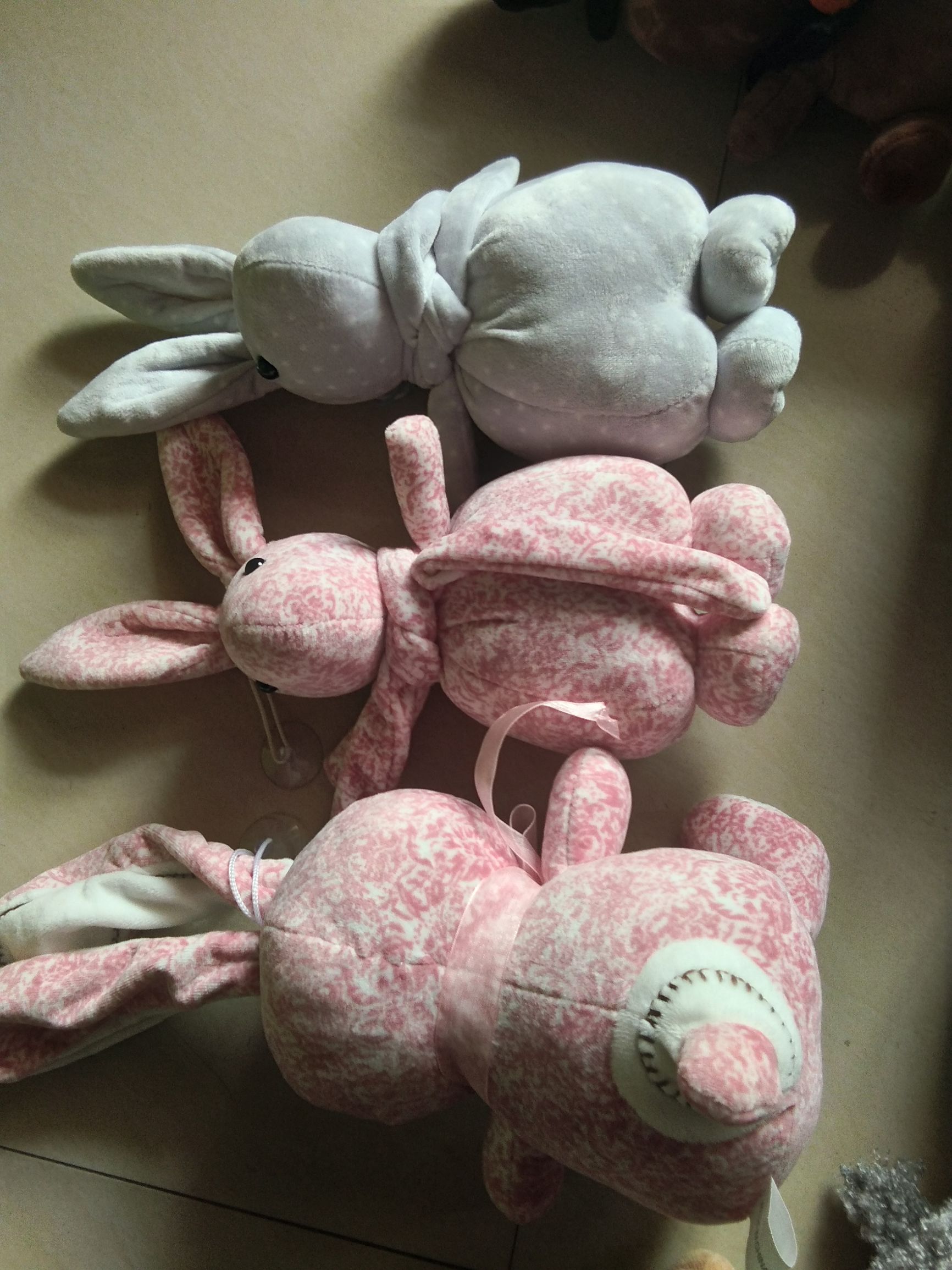 抓娃娃不用钱就能抓到的技巧,10元抓娃娃最好的方法