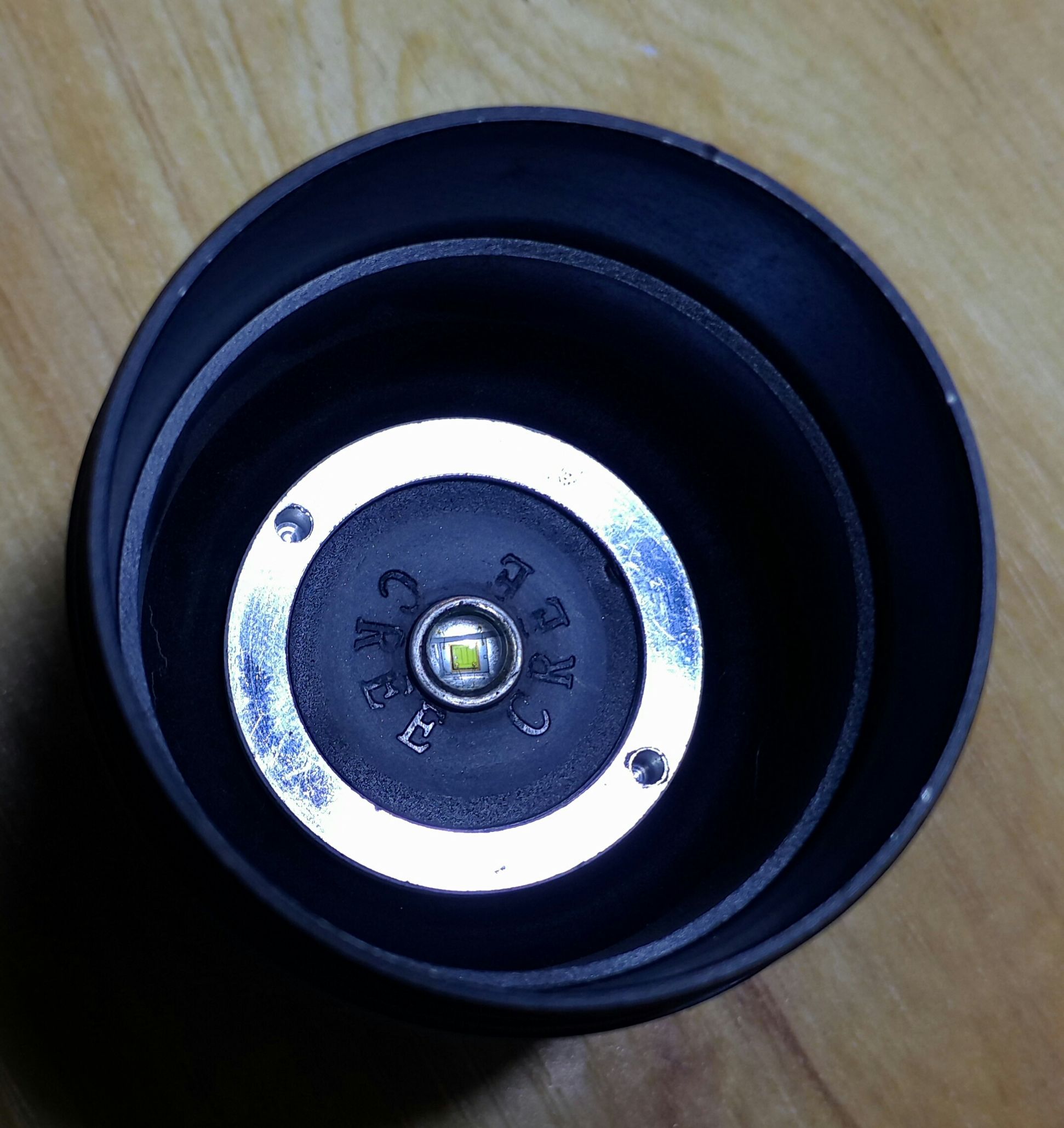 神火远程强光手电筒c8价格,神火手电筒c8-m如何拆卸