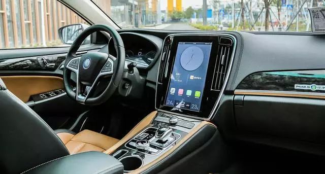 比亚迪新款秦100一公里7分钱,纯电动航里程100公里,完爆荣威ei6