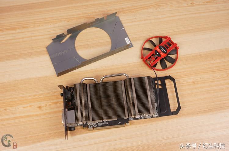 以前不太喜欢用机箱,显卡变成了吸尘器,除尘又花时间又费力