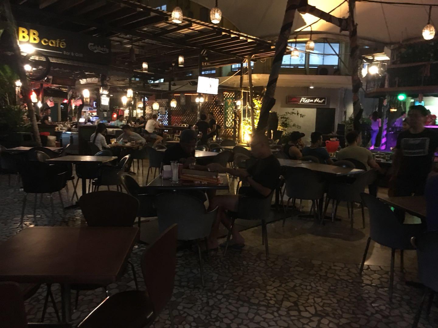 在马来西亚的沙巴码头,中国女生很受欢迎