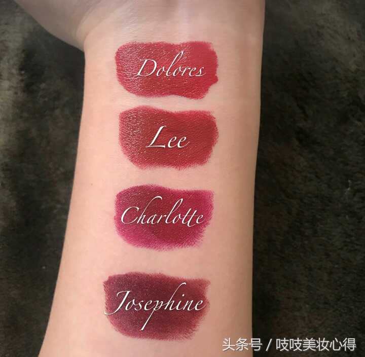 少女心的圣诞限量彩妆大PK，快把你们的钱包捂好！