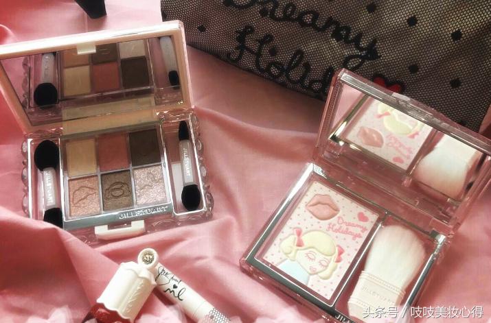 少女心的圣诞限量彩妆大PK，快把你们的钱包捂好！