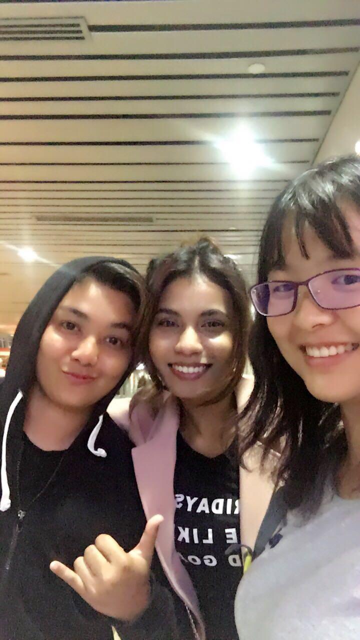 在马来西亚的沙巴码头,中国女生很受欢迎