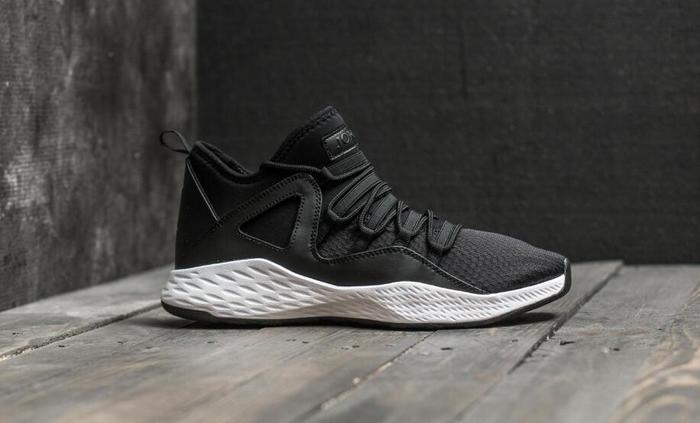 cba郭艾伦转会了吗,cba球员郭艾伦都穿哪些鞋