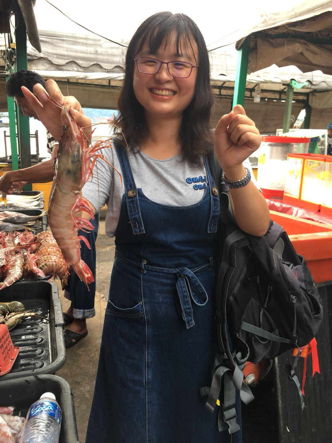 在马来西亚的沙巴码头,中国女生很受欢迎