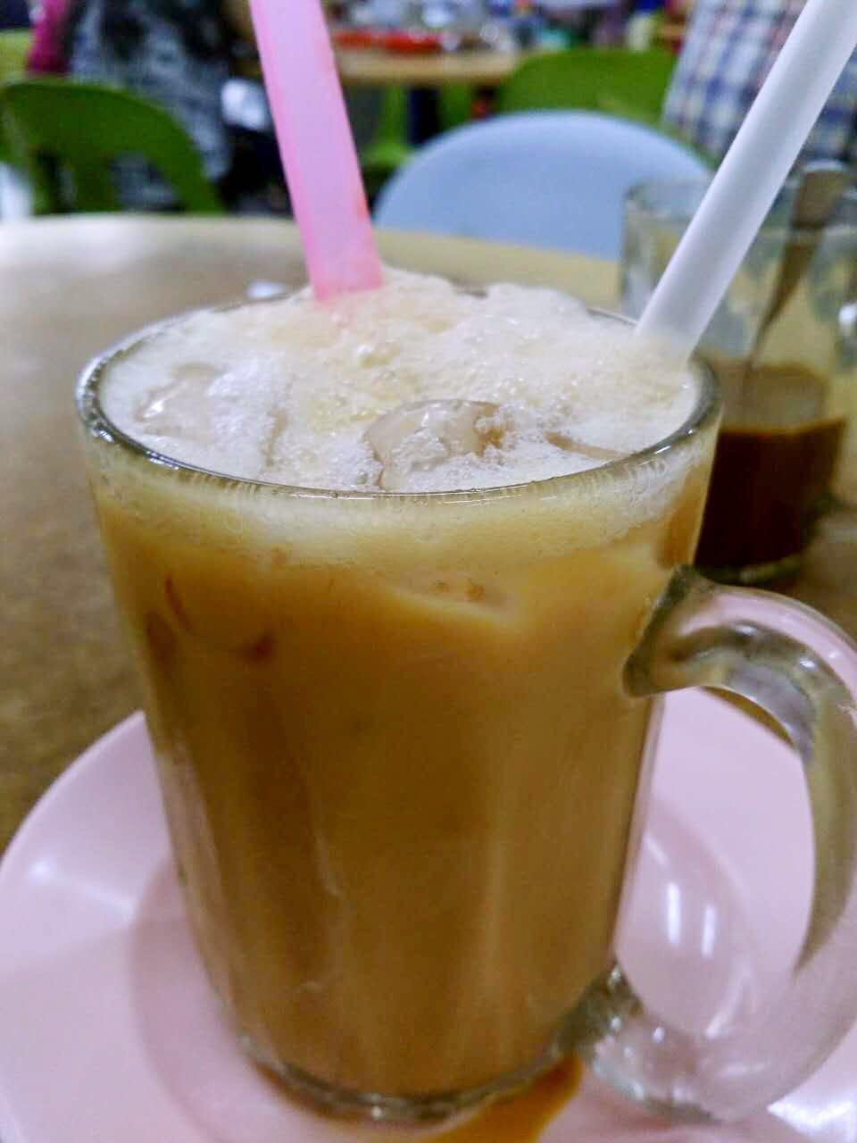 在马来西亚的沙巴码头,中国女生很受欢迎