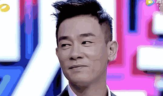 应采儿jasper为陈小春应援 (jasper看应采儿亲陈小春的眼神)