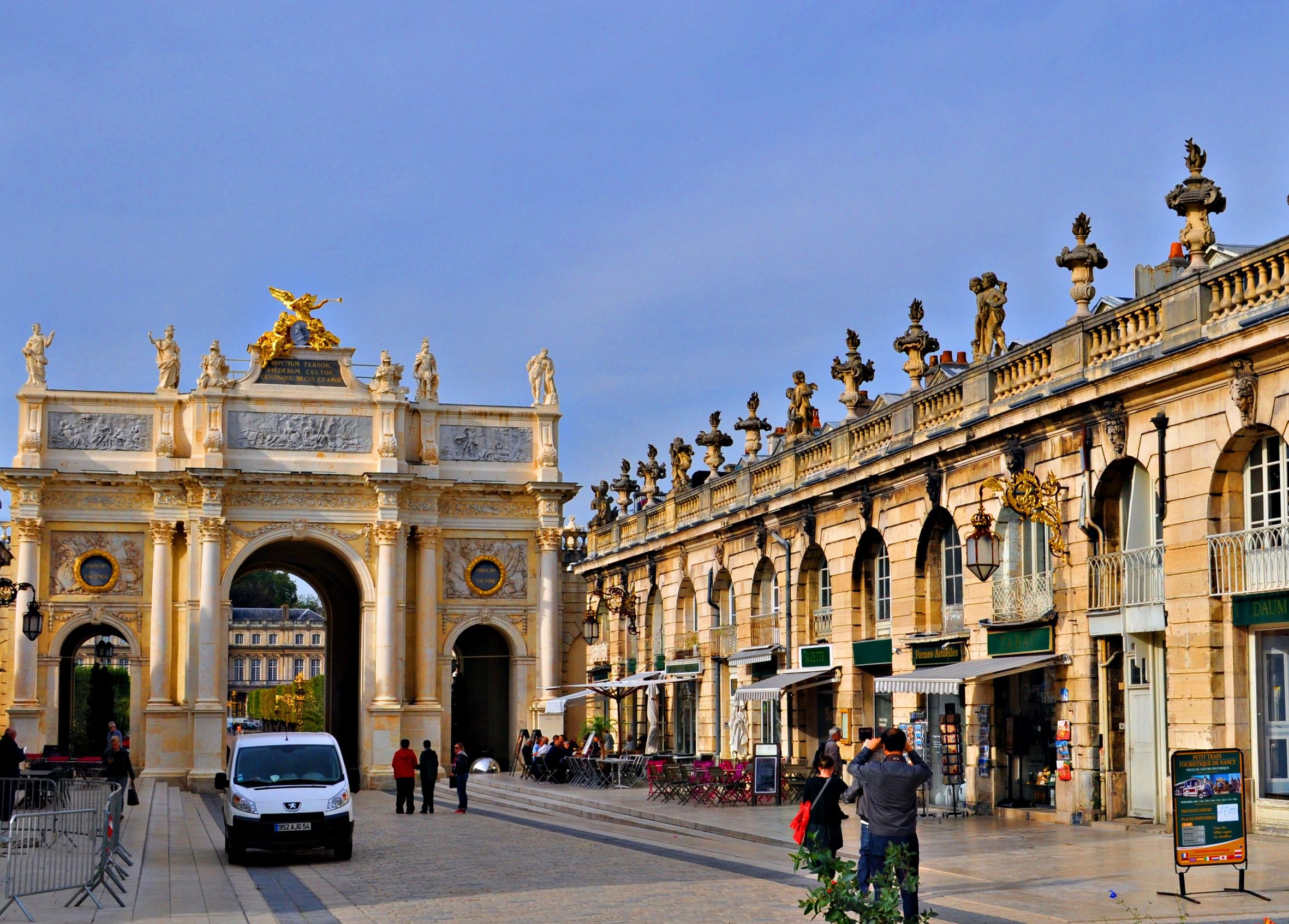 法国香槟之乡在哪里,香槟小镇法国