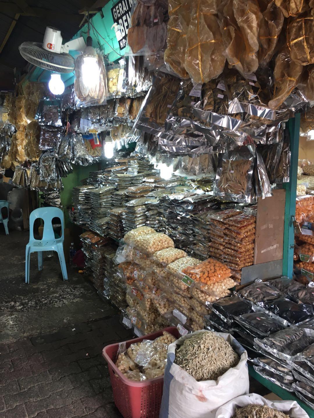 在马来西亚的沙巴码头,中国女生很受欢迎