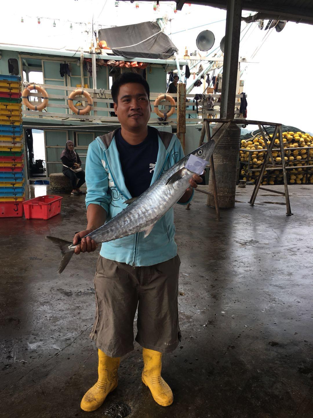 在马来西亚的沙巴码头,中国女生很受欢迎