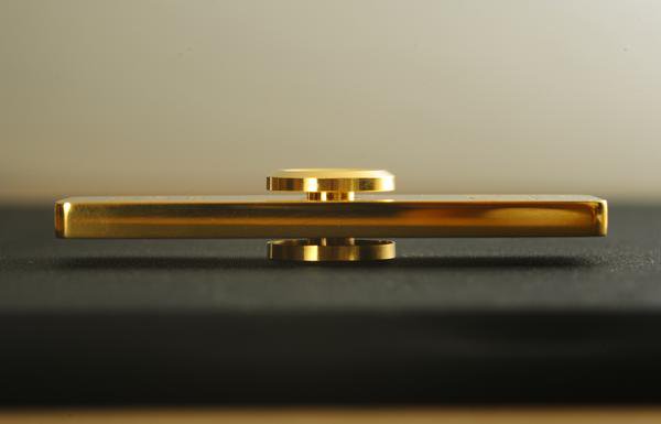 真黄金指尖陀螺,钛金指尖陀螺