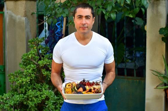 困扰他几十年的哮喘和过敏杂症，在他纯素饮食后彻底消失！