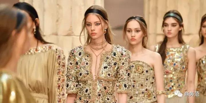 40块钱的阿玛尼粉底液是真的嘛,40多块钱阿玛尼