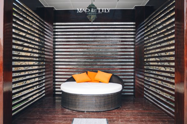 有独立泳池的度假酒店,这家酒店有12层楼