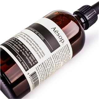 暗黄肤色祛斑精华液,皮肤暗沉偏黄适合哪种精华液