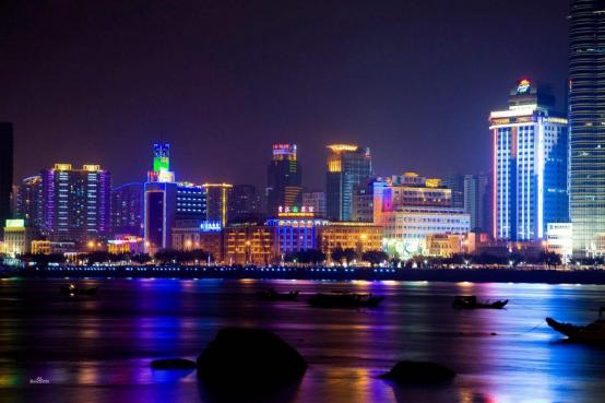 厦门城在海上海在城中图片,厦门这座城市美在哪