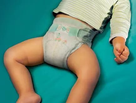 婴幼儿尿片怎么选择尺寸,怎么选择合适尿片