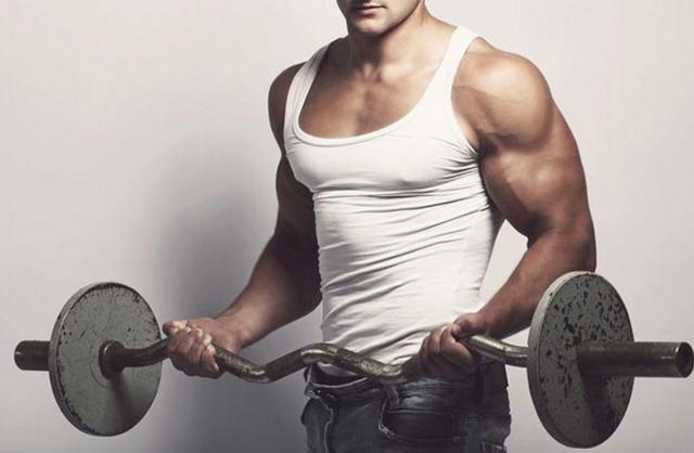 背部弯曲变挺直健身,健身背老是伸不直