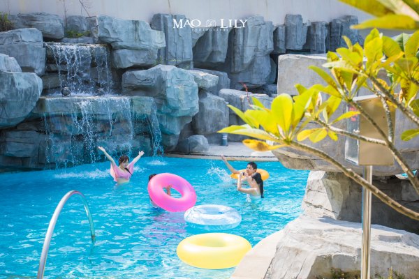 有独立泳池的度假酒店,这家酒店有12层楼