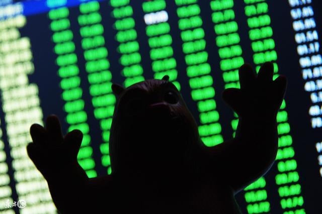 股票暴跌后停牌是好事还是坏事,公司停牌对股价是好事还是坏事