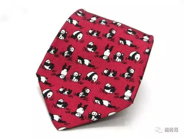 40块钱的阿玛尼粉底液是真的嘛,40多块钱阿玛尼