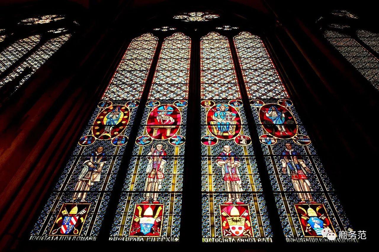 这些玻璃做的东西,为什么能拍出天价?