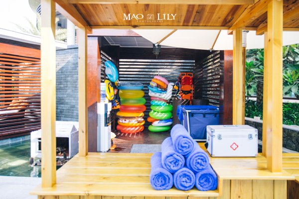 有独立泳池的度假酒店,这家酒店有12层楼