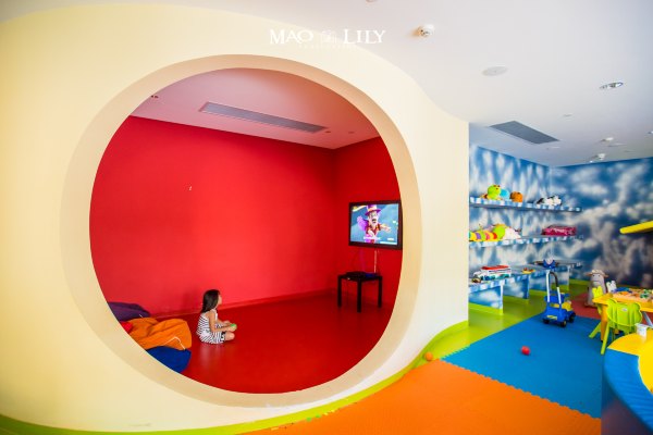 有独立泳池的度假酒店,这家酒店有12层楼