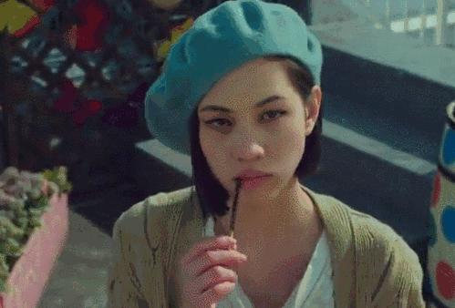 贝雷帽怎么戴好看且不容易掉,冬季贝雷帽的四种戴法