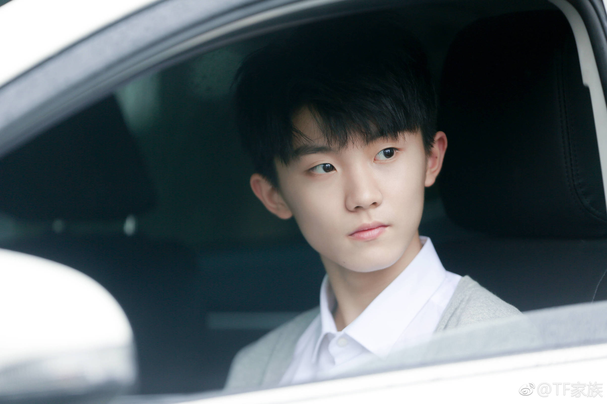 吴尊签约tf家族,吴尊tfboys快乐大本营