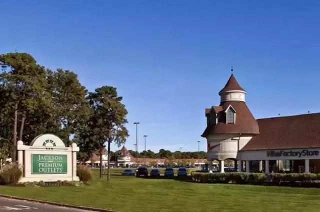 美国洛杉矶奥特莱斯购物,美国洛杉矶奥莱购物篇