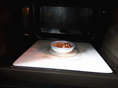 核桃仁广东家常菜,广东粤菜松子仁炒粟米