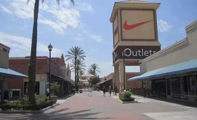 美国洛杉矶奥特莱斯购物,美国洛杉矶奥莱购物篇