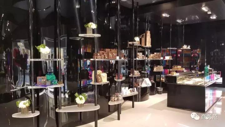 40块钱的阿玛尼粉底液是真的嘛,40多块钱阿玛尼