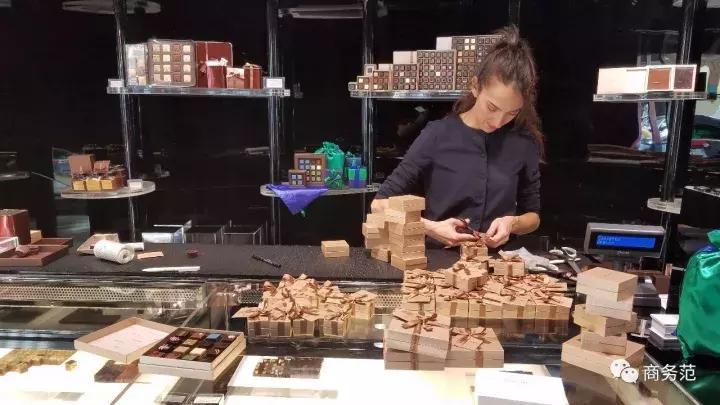 40块钱的阿玛尼粉底液是真的嘛,40多块钱阿玛尼