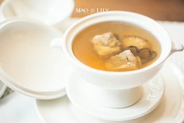 有独立泳池的度假酒店,这家酒店有12层楼