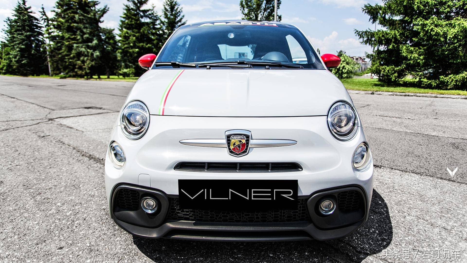 车漆修复用改色膜还是喷漆好,车漆花了是镀晶好还是全车喷漆好