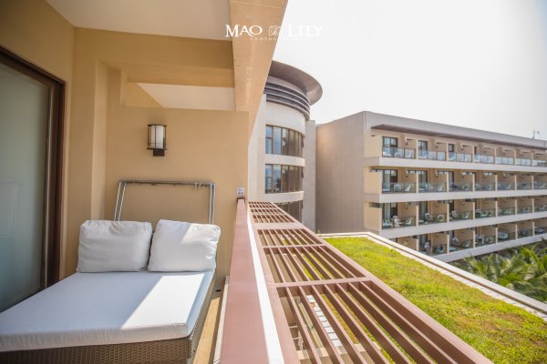 有独立泳池的度假酒店,这家酒店有12层楼