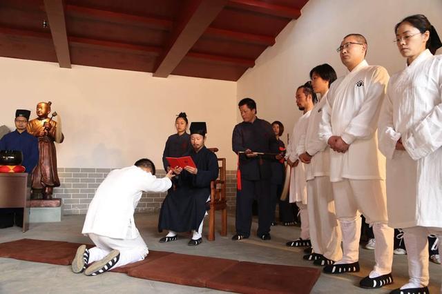 古代真实的盗墓贼手段,古代盗墓贼如何打盗洞