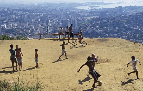 达哈维贫民窟亚州最大贫民窟,巴西洛西尼亚贫民窟