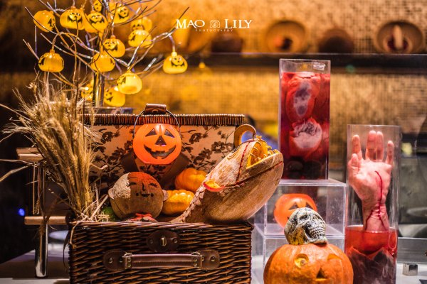 有独立泳池的度假酒店,这家酒店有12层楼