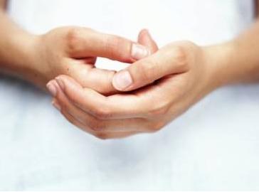 如何用药可以延缓类风湿关节炎,食疗辅助治疗类风湿关节炎可行吗