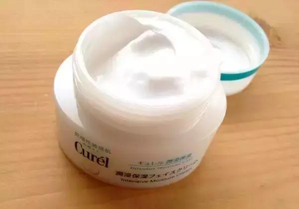 比较滋润抗老的面霜,比较平价滋润型的面霜